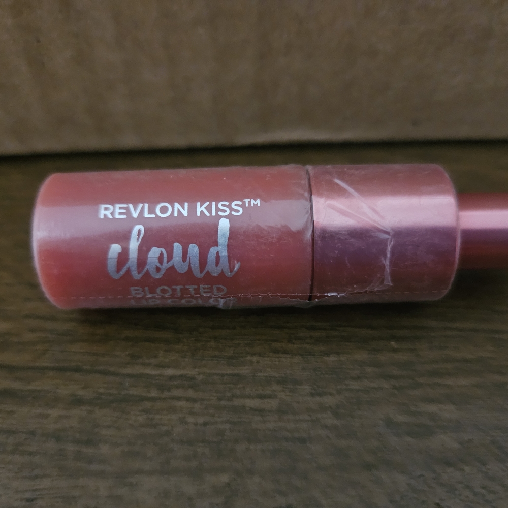 Revlon Kiss Cloud Blotted Lip Color (New)